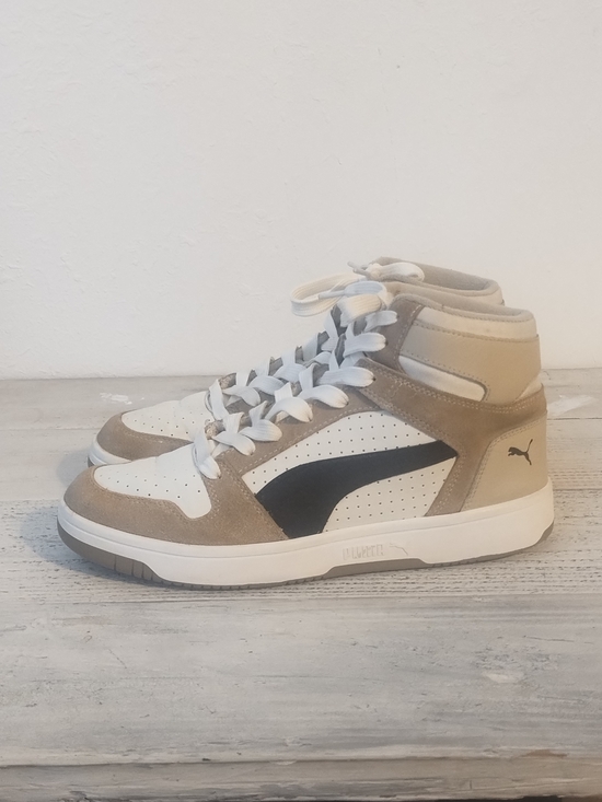 Puma Other - PUMA Rebound Layup SL Basketball Sneaker - Beige and black white395130-02/msz7.5
